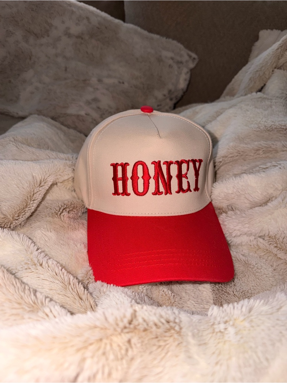 Zenana Outfitters Two-Tone 'HONEY' Cap - White and Red
